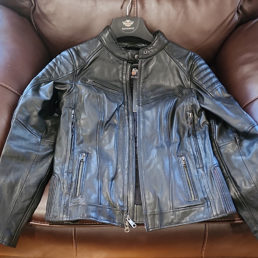Harley-Davidson Classic Black Leather Jacket Womans